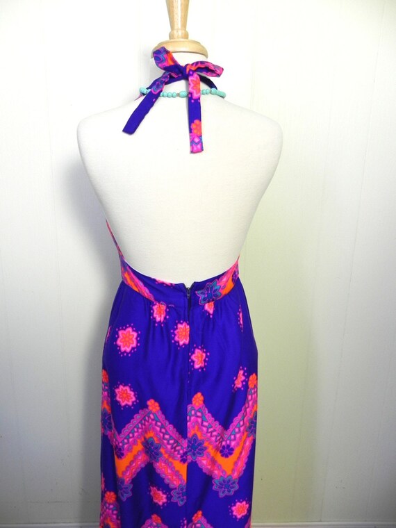 Vintage Dress 60s Bright Hawaiian Halter Dress Ha… - image 4