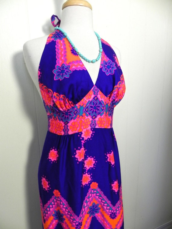 Vintage Dress 60s Bright Hawaiian Halter Dress Ha… - image 1