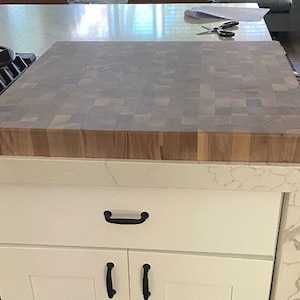 End Grain Black Walnut or Maple end grain chopping block or cutting board ,end grain walnut, End grain cutting board , walnut cutting board