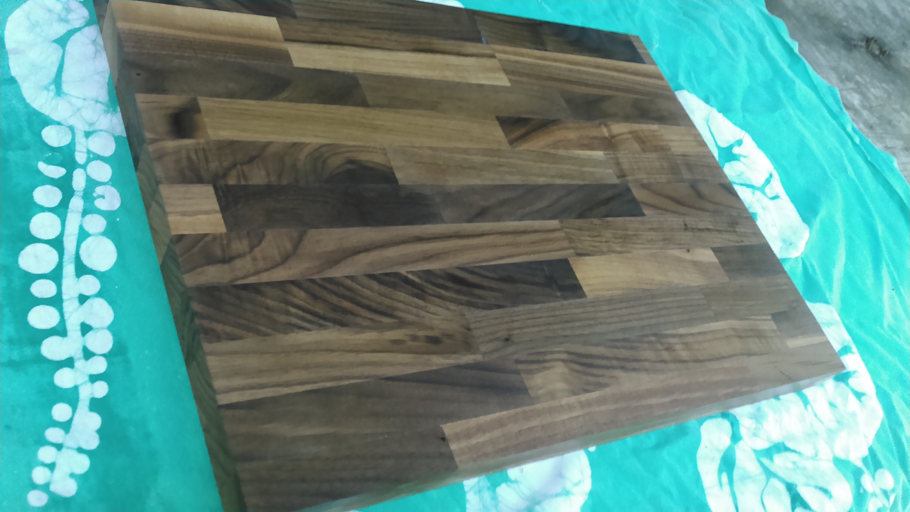 Details about / Handmade Wood End Grain Walnut Cutting Board 20/" x 15/"
