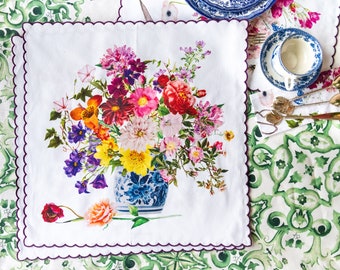 The Arrangement Napkins, Serviettes, Set of 4 Floral napkins, embroidered scallop edge