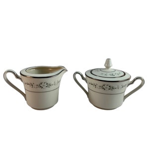 Noritake Ivory China Heather Creamer and Sugar Bowl With Lid 7548 Japan Vintage
