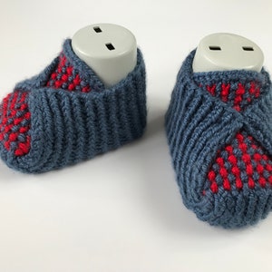 Baby Booties KNITTING PATTERN l Sizes 6-9 months Very detailed instructions Instant pdf download image 1