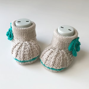 Baby Booties KNITTING PATTERN l Sizes 6-9 months Very detailed instructions Instant pdf download image 1
