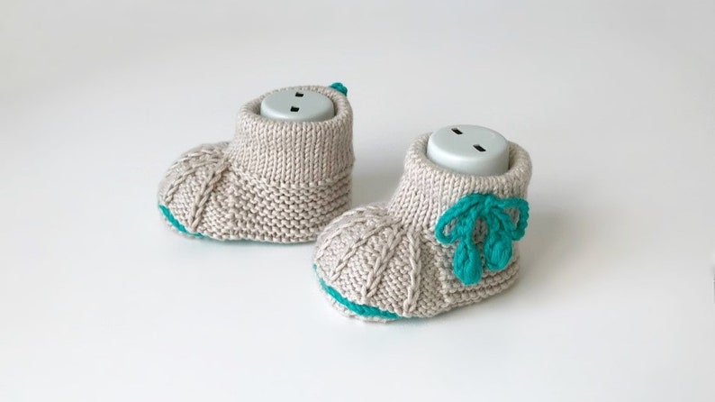 Baby Booties KNITTING PATTERN l Sizes 6-9 months Very detailed instructions Instant pdf download image 2