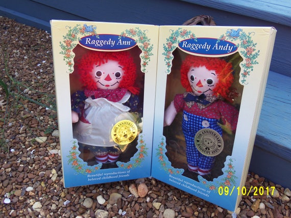 raggedy ann and andy dolls in box
