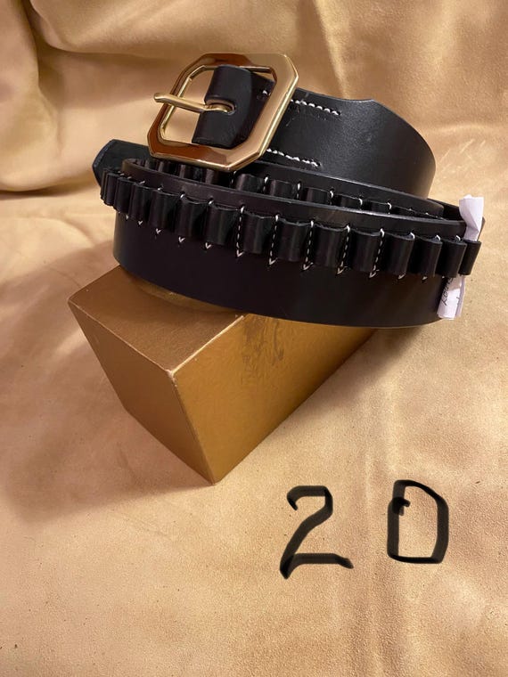 SALE TABLE #3 Super PRICES. Hunting Belts, Low Prices. One  display picture 3