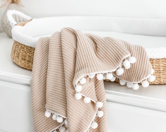 pom pom swaddle