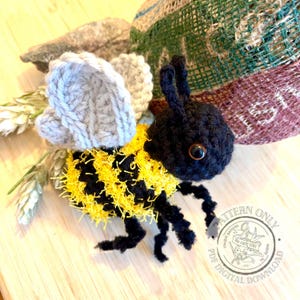 Crochet Bumblebee Pattern PDF - Imma-bee,  Digital Download