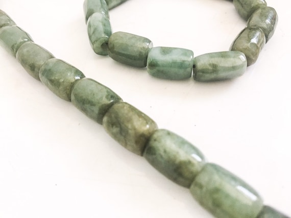 Jade Bracelet and Necklace / Natural Oily Jadeite… - image 3