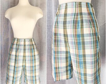 1950s 1960s Pastel Plaid Jack Winter High Waisted Bermuda Shorts / Pastel Preppy Plaid / Slim Fit Pencil Shorts 50s 60s Womans Shorts SZ Sm