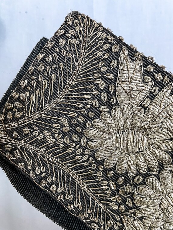 VTG Metallic Embroidered Clutch Purse / hand stit… - image 3