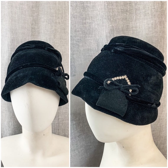Vintage 1960s Black Velvet Bucket Hat With Rhinestone Bow 