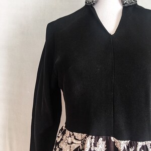 Vintage 1960s 70s Gown / 60s 1970s Long Dress Knit Top, Metallic Lurex Trim, Paisley Print Skirt Maxi Dress / Black & White Dress Sz Medium image 4