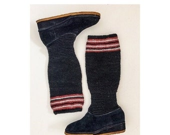 Vintage KnitpicKer Suede Crochet Boots: 1970s Style, Size 5.5