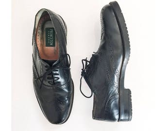 Mens Vintage Shoes // Wingtip Oxfords // Black Wing Tip Brogue Dress Shoes  by Princeton Classic Mens Size 8 // Longwing Gunboat Shoes