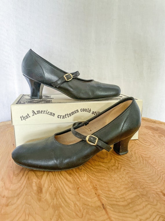 Vintage Mary Janes / 1960s Black Mary Jane Shoes … - image 1