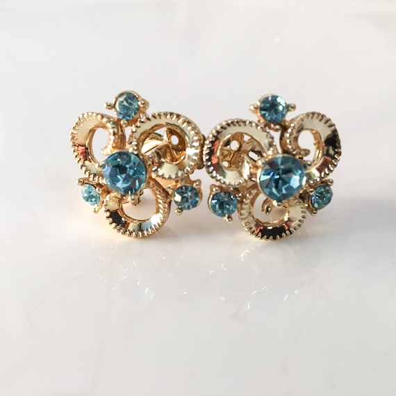 Mid Century Clip On Rhinestone Earrings / Gold & … - image 1