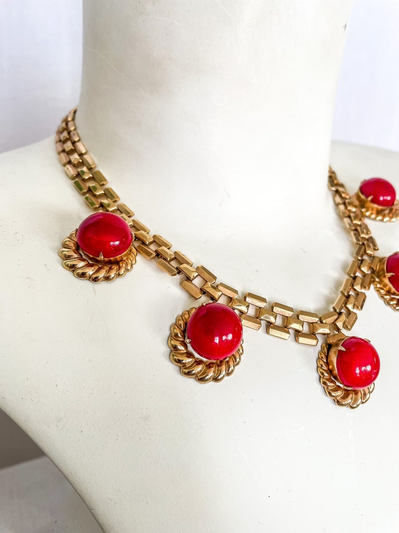 VTG Red & Gold Jewelry Set / 1980s does 1940s Gold Chain Link Necklace and Bracelet Red Stones / 80s 40s Gold and Red Bracelet and Necklace image 3