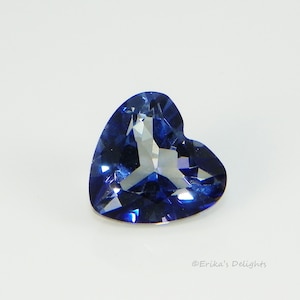 10mm Heart Deep Midnight Blue Quartz Gemstones 3.5cts