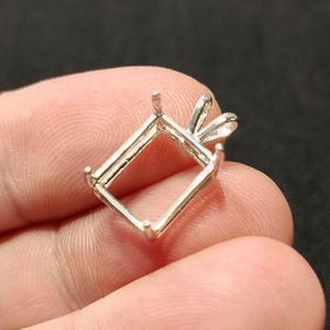 Engaste de colgante de plata de ley con esmeralda (5x3 - 30x22) preentallado (ID n.° 161-020)