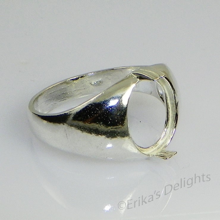 【送料&関税込】Tom Ford Cabochons Ring BRASS AND CRYSTAL CABOCHONS RING | Tom Ford Fashion