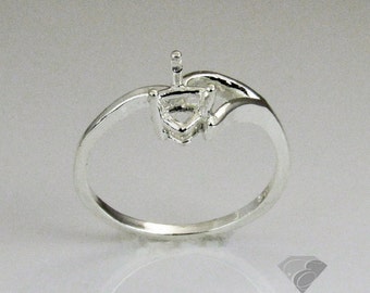 6mm Trillion Half Vee Shank Pre-Notched Sterling Silver RING Setting (ID#163-432-0606)