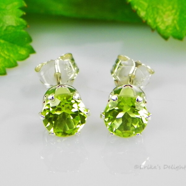 Genuine Green Peridot Sterling Silver Earrings (gift box included)