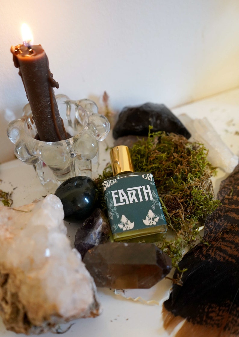 EARTH aromatherapy, grounding essential oil, unisex natural fragrance gifts for hippies, patchouli blend, earthy aromatherapy, free shipping image 2