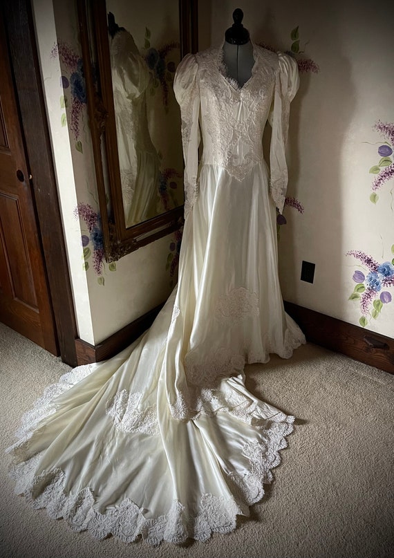 1980s dark cream wedding dress