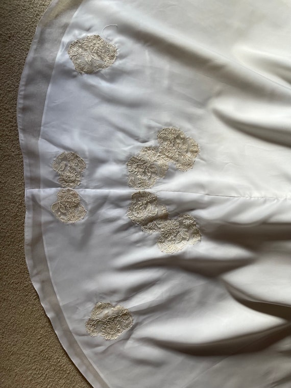 Detached fully lined 1970s train - image 2