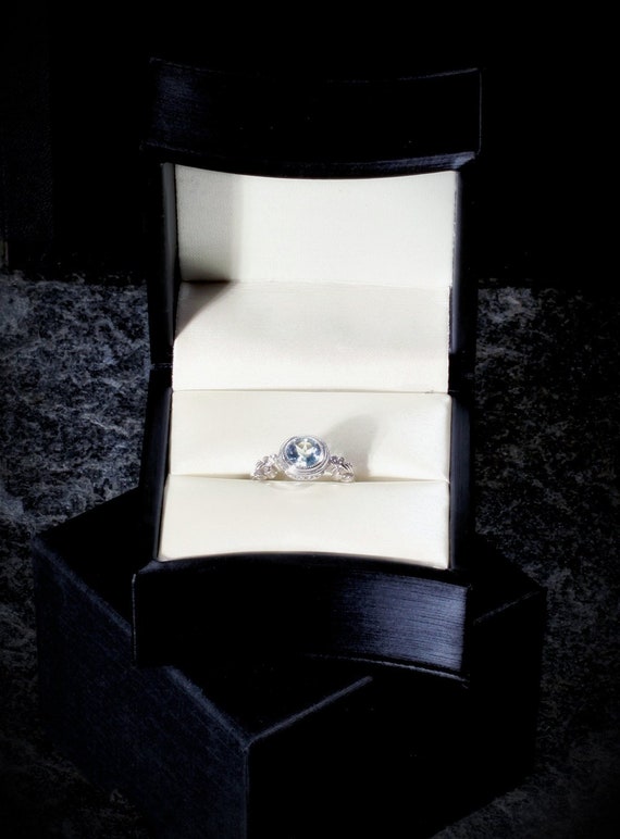 modern ring box