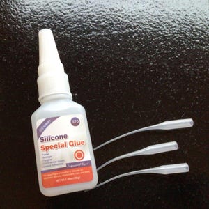 Silicone Super Glue, Clear Silicone Glue Instant Adhesive, Cement, Waterproof, Heat-Resistant, and Flexible, Liquid Silicone Rubber