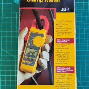 Fluke 324 True-RMS Clamp Meter w/ Temperature, Capacitance, Backlit Display, 400A, 600V, 4000Ohms, 4152637