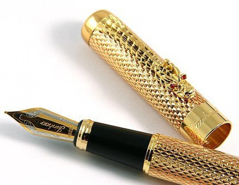 Write my name with a golden pen 08 picture