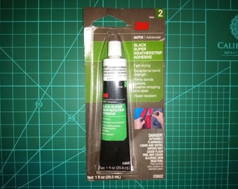 3M Black Super Weatherstrip and Gasket Adhesive, Glue 1 fl oz, 30mL, 03602, Fast Drying, Strong, Flexible; Vinyl, Metal, Fabrics, Rubber