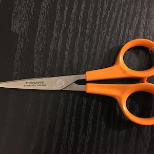 Fiskars Stitcher Scissors, Classic, Swedish Stainless Steel Blades, No. 5