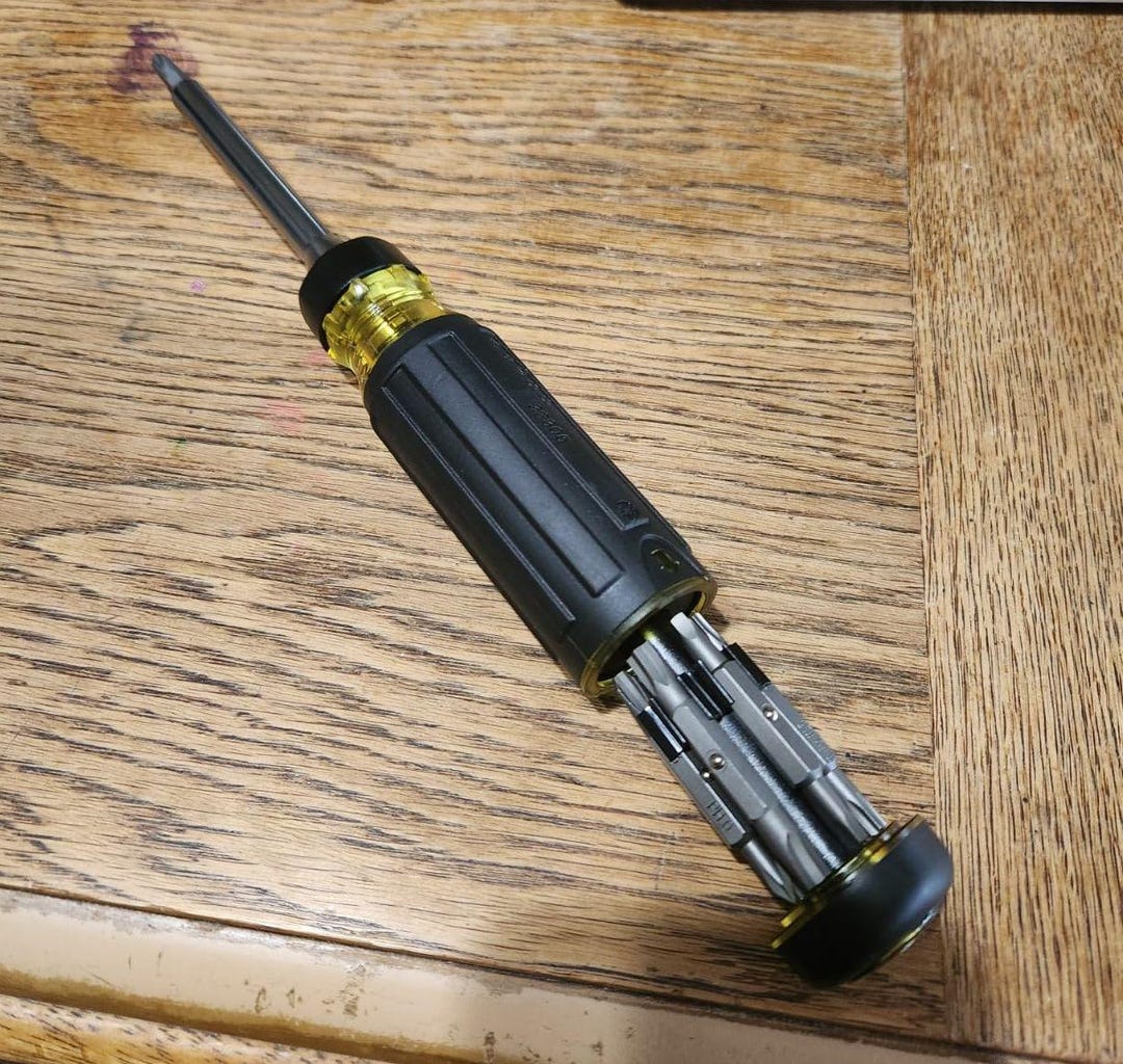 Multi-bit Ratcheting Screwdriver, 15-in-1, Phillips, Slotted, Square ...