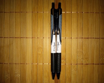 2 schwarze Zebra Pen Z-Grip Flight Stick Kugelschreiber, Klassisch, 1,2 mm fette Spitze, Spitze, ZGrip, 21910, 25512