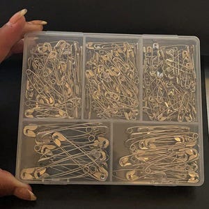 300 Assorted Safety Pins, Small & Large Sizes, Silver Color Safety Pin