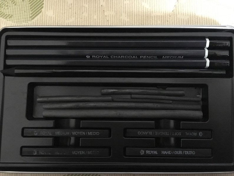 Charcoal Pencil Set Drawing Sketching Small Tin Charcoal Drawing Kit Illustration Royal /& Langnickel Advanced Charcoal Art Set