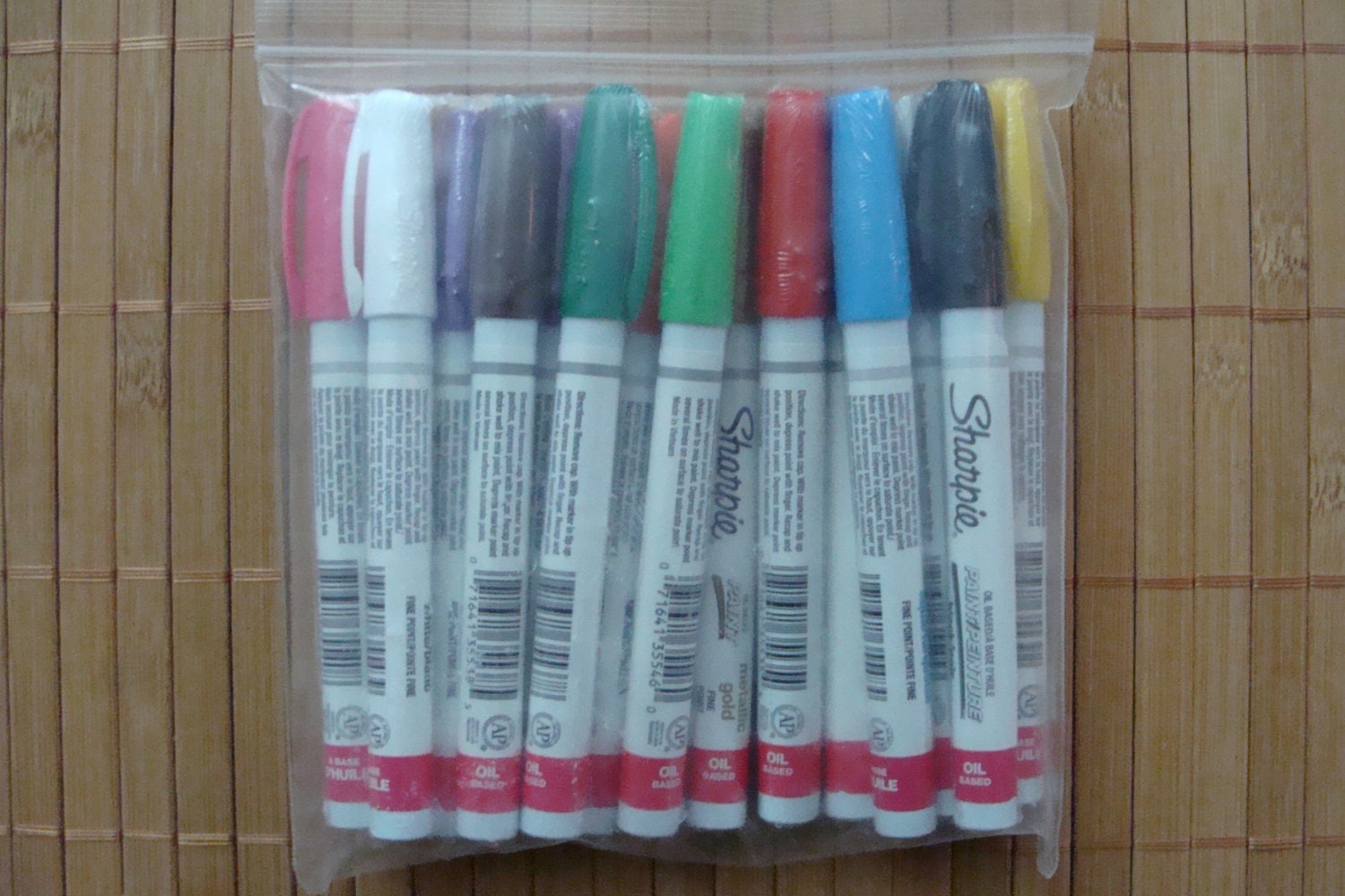 3 Sharpie Paint White Markers Extra Fine Point Oil Based. Drawing, Packing  and Shipping, Sharpie Arts Crafts