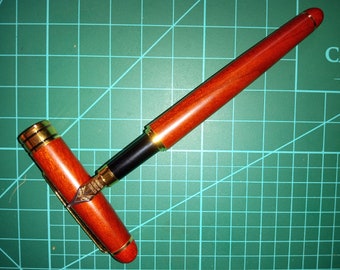 Red Rosewood Fountain Pen, Classic Vintage Style, Medium 0.7mm Nib, Calligraphy, Drawing, Inking