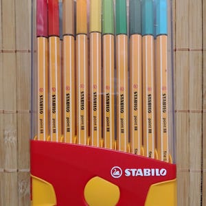 20 Stabilo Point 88 Fineliner Pens, Book Coloring, Calligraphy, Writing, Drawing, Scrapbooking, Journaling, 0.4mm Fine Tip, Point "Never Bleed or Smear" Pens