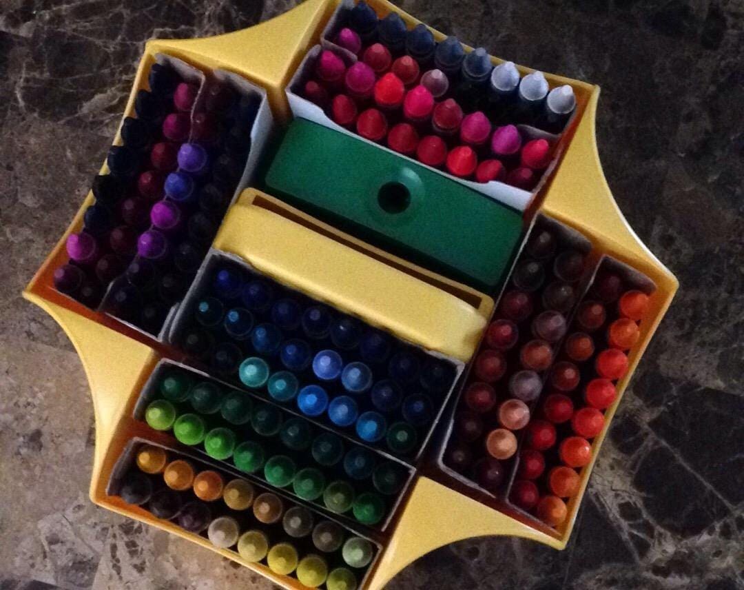 Crayola Ultimate Crayon Case