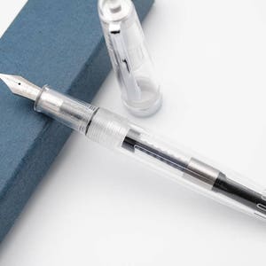 Clear Translucent Demonstrator Fountain Pen, Medium Nib, Fountain Pen Translucent M Nib, Ink Pen for Writing, Calligraphy, Drawing