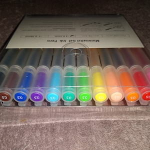 12 stylos gel colorés de style japonais, pointe fine de 0,5 mm, pointe ; Stylos transparents Kawai Cute ; Livres de dessin pour adultes, coloriage, tenue d'un journal biblique