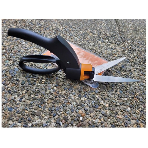 5" Fiskars Shear Ease Grass Shears, 360 Degree Swivel Blade Plant Cutting  Scissors, Garden Shears, Grass Cutter Clippers - Etsy