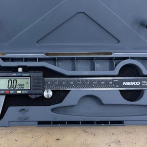 0-8 &quot;elektronischer digitaler Messschieber extragroße Anzeige, Messschieber, Zoll / Bruchteile / Millimeter Umwandlung, Stahlkörper, Neiko 01408A