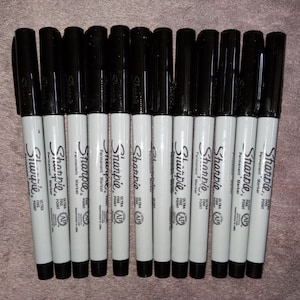 12 Sharpie zwarte permanente precisiemarkeringen, ultrafijne punt; Schrijven, tekenen, kalligrafie